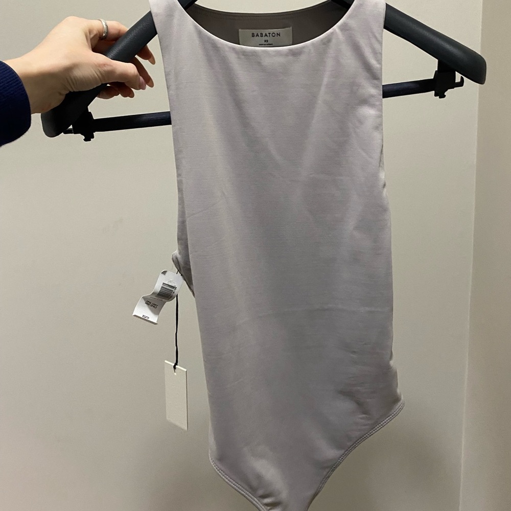 Aritzia Babaton Contour 90s bodysuit NWT in Opal Grey - Picture 7 of 9